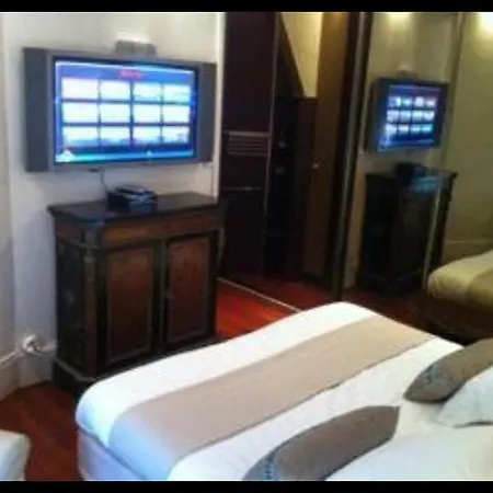 Apartment Place Nation Paris